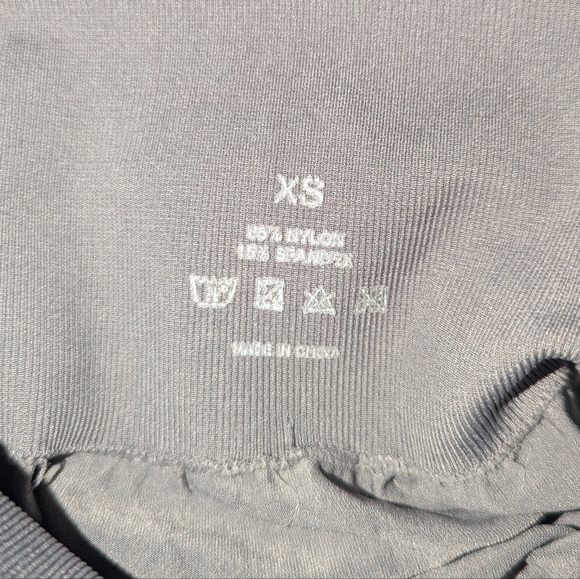 NVGTN Solid Seamless Legging Grey Women's XS - Picture 6 of 8